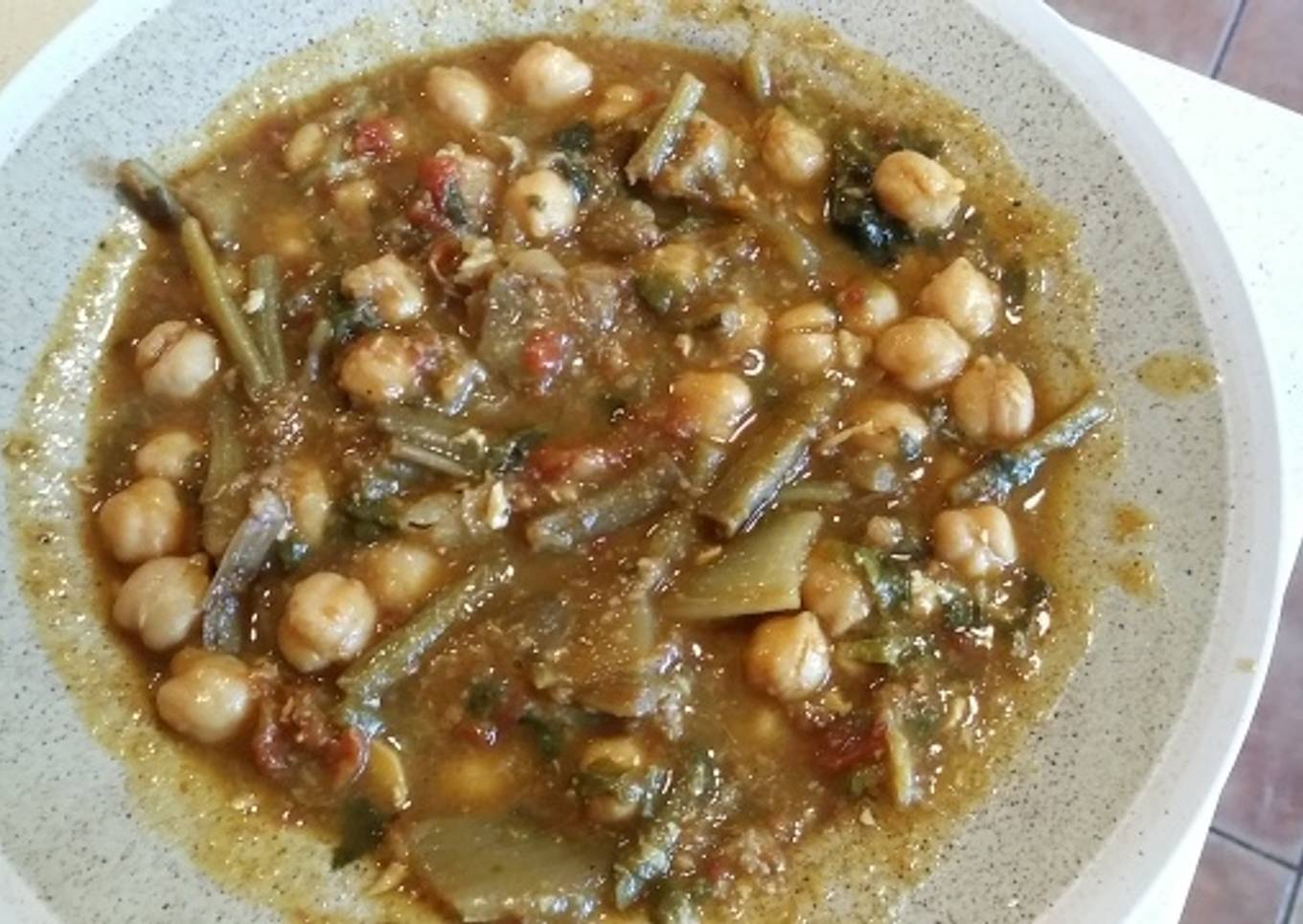 Cocido de berzas gaditanas