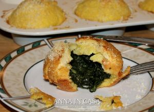 Foto di Tortini di pane con spinaci e mozzarella