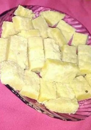 मैसूर पाक (Mysore pak recipe in hindi) रेसिपी मुख्य फोटो