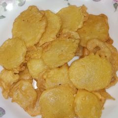 Alu ke pakoray A picture of Alu ke pakoray.