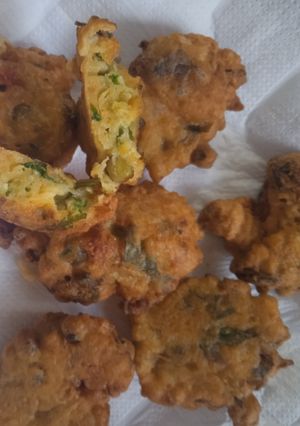 Una foto de Buñuelos de lechuga, arvejas etc