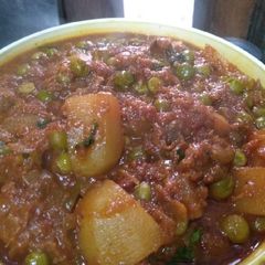A picture of Dry Aloo Matar.
