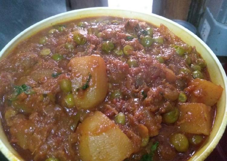 Dry Aloo Matar