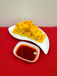 વાટી દાળના ખાટા ઢોકળા (Vati Dal Khata Dhokla Recipe In Gujarati) રેસીપી મુખ્ય ફોટો