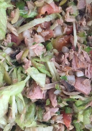 Una foto de Ensalada de atún 🥗