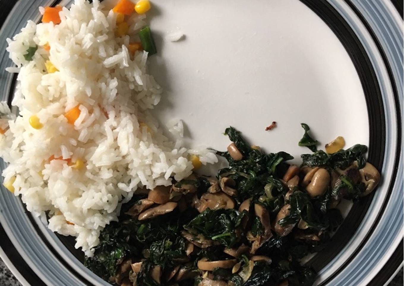 Champiñones con espinacas