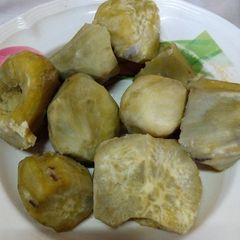 A picture of Boiled sweetpotatoes.