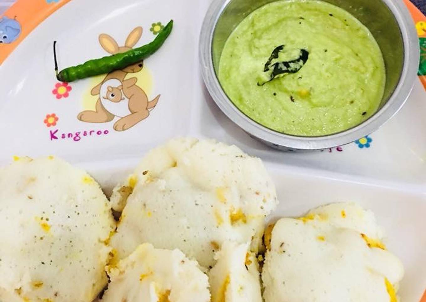 Stuff idli with coconut chutney