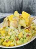 Ceviche de berberechos y mango