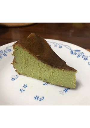抹茶巴斯克乳酪蛋糕 的食譜成品照片