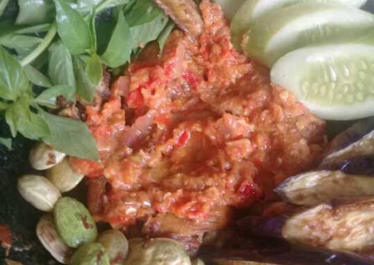 Ayam penyet