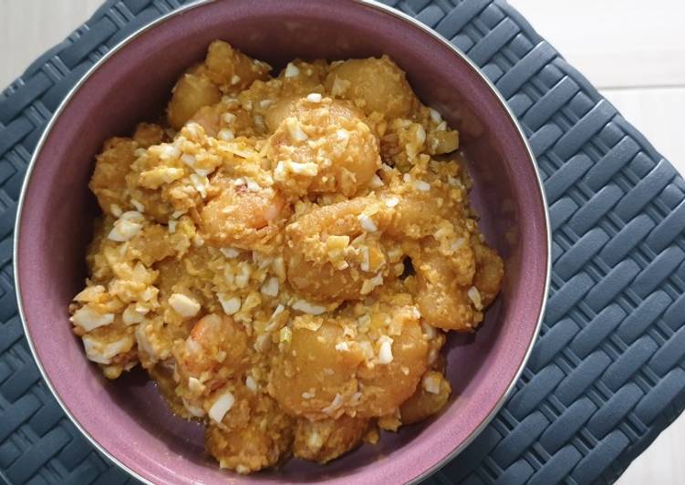 Rahasia Membuat Udang Goreng Saus Telur Asin yang Renyah