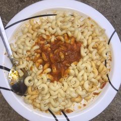 A picture of Macaroni and stew.