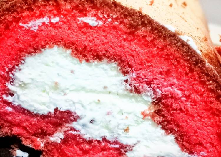 Red Velvet Roll Cake #Keto 😍