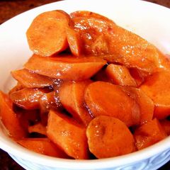 A picture of Glazed Cinnamon Carrots.