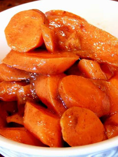 A picture of Glazed Cinnamon Carrots.