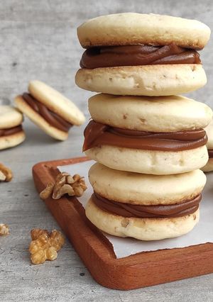 Una foto de Alfajores de Nuez