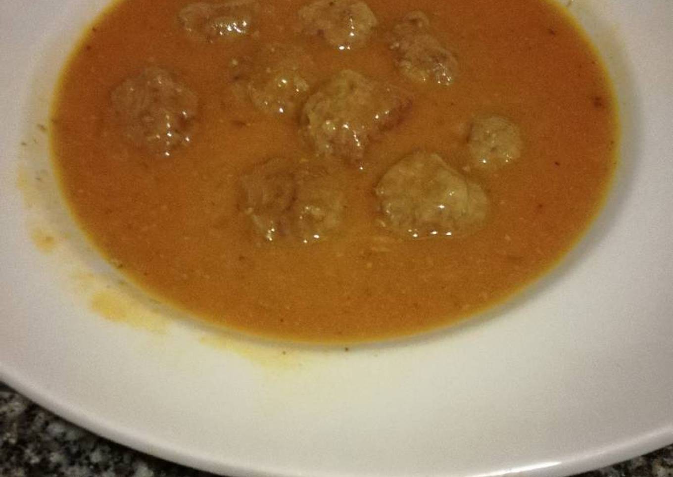 Albóndigas en salsa