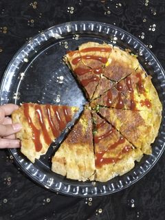 عکسی از دستور شام عجلهای با سوسیس و پنیر پیتزا