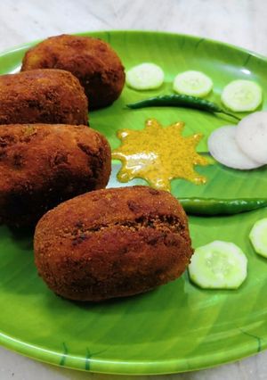 ডিম এবং চিংড়ির ডেভিল/ এগ প্রন ডেভিল রেসিপির প্রধান ছবি
