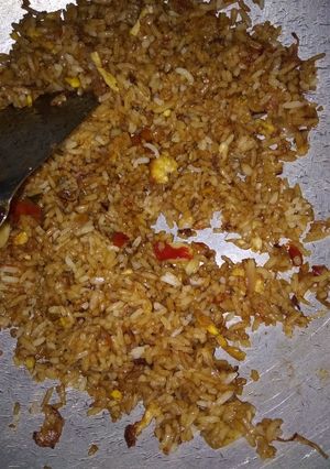 Foto resep Nasi goreng praktis (campur sambal tomat kemarin)
