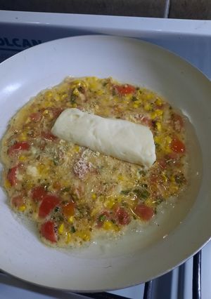 Una foto de Omelette mixto en sartén