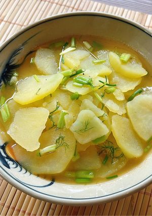 Hình của món Khoai tây nấu rau cần nước và thì là.