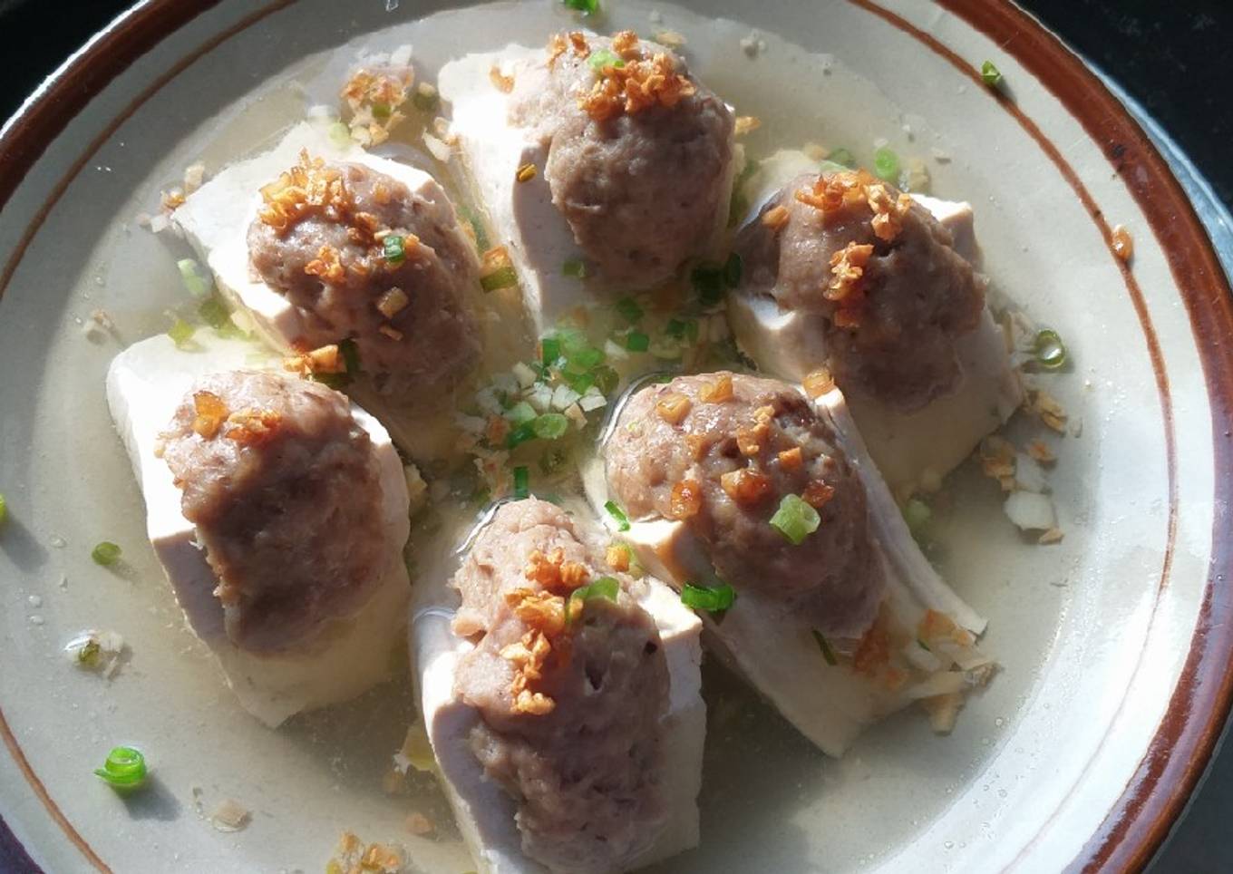 Nyong Theufu (tahu bakso)