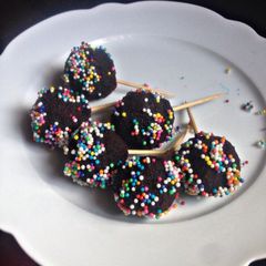 A picture of Chocolate cake balls.
