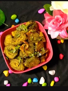 ટેંગી મસાલા પાત્રા (Tangy Masala Patra Recipe In Gujarati) રેસીપી મુખ્ય ફોટો