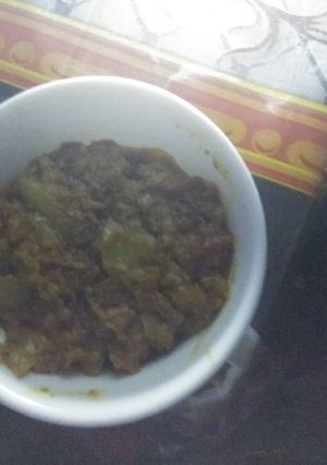 A picture of Veg bund gobi saag.