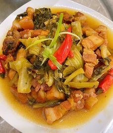 thịt ba rọi dưa chua