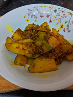 आम का अचार(aam ka achar recipe in hindi) रेसिपी मुख्य फोटो