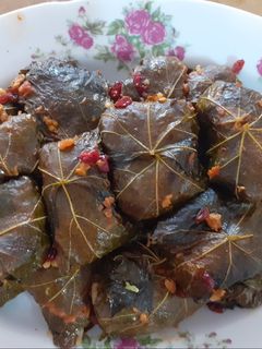 عکسی از دستور دلمه برگ مو