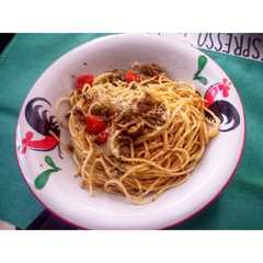 รูปของ Spaghetti Tuna mix Tomat cherry dan olive