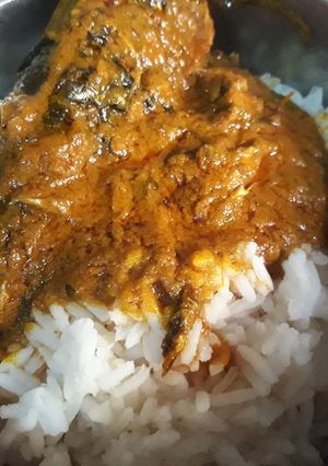 A picture of Rice and ofe akwu.