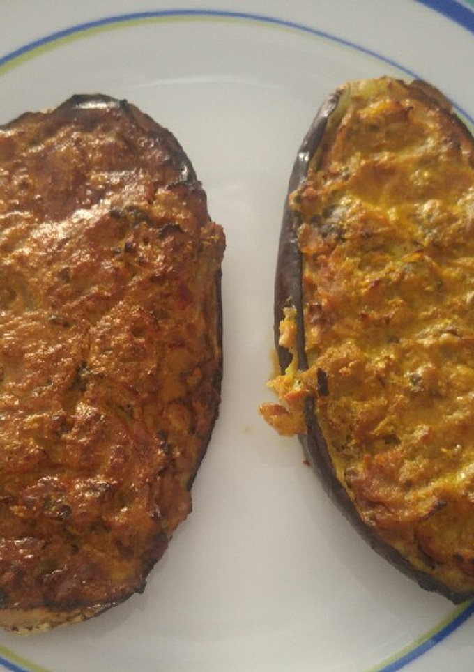 Una foto de Berenjenas rellenas de cebolla y champiñón (dieta)
