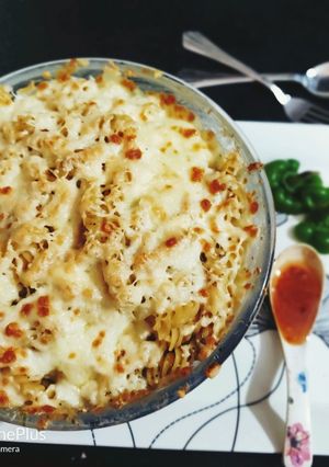 A picture of Baked Cheese White Sauce Pasta.
