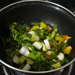 A picture of Green Onion Chokha.
