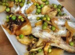 Foto principal de Jurel guisado con patata y cebolla