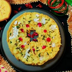 A picture of Kesari Rabri Ghevar.