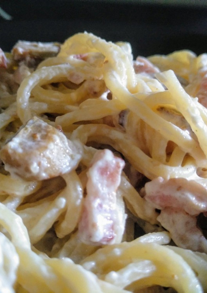 Una foto de Espaguetis carbonara fáciles