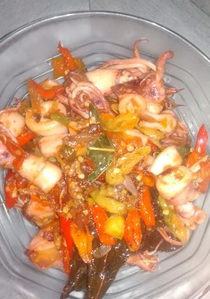 Foto resep Tumis cumi asin seuu-Hot:-!☠️💥