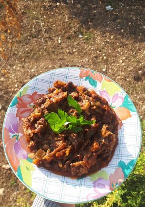 صورة لوصفة لحمة مشوية مع البصل والبندورة