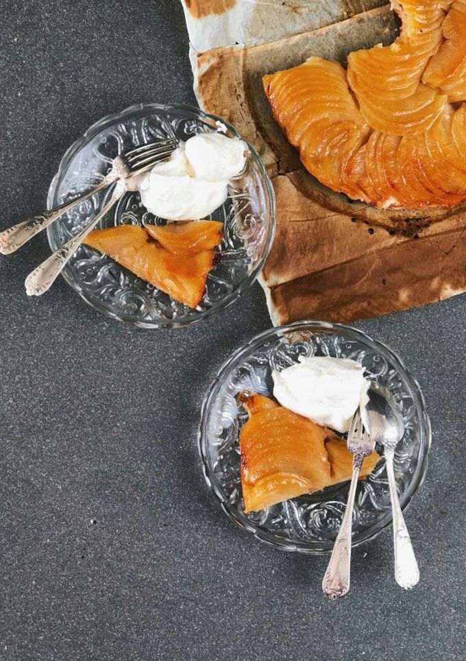 Una foto de Tarta fina de manzana