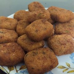 Crunchy poha bites A picture of Crunchy poha bites.