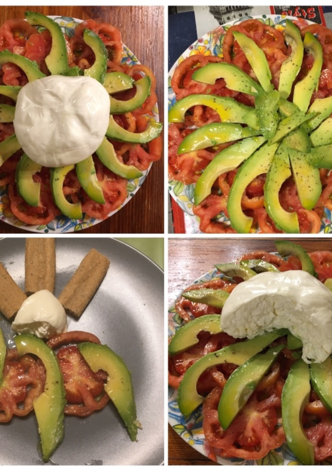 Una foto de Ensalada de tomate 🍅 aguacate 🥑 y burrata 🧀