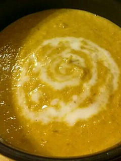 A picture of Creamy Curried Roasted Cauliflower Leek Soup.