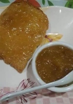 A picture of Apricot Jam💛😋.