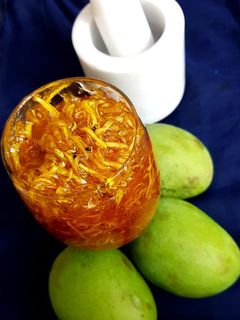 आम का खट्टा मीठा अचार (Aam ka khatta meetha achar recipe in Hindi) रेसिपी मुख्य फोटो